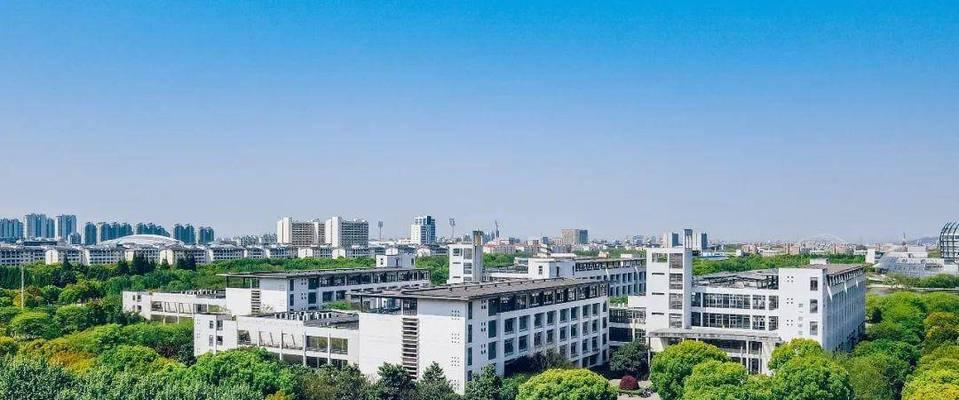 东华大学（卓越教育、优质环境、广阔发展空间）