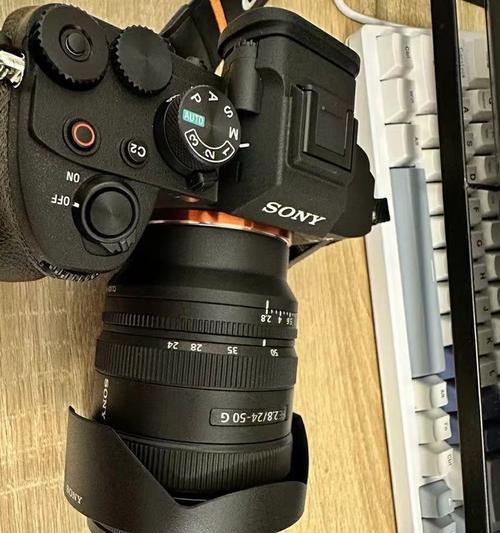 索尼P990i（功能强大、外观经典，索尼P990i再次征服市场）