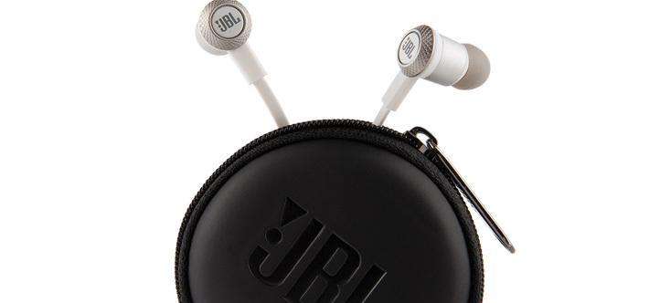 JBLS100耳机的音质体验与性能评测（重新定义音乐享受的高端耳机——JBLS100耳机）