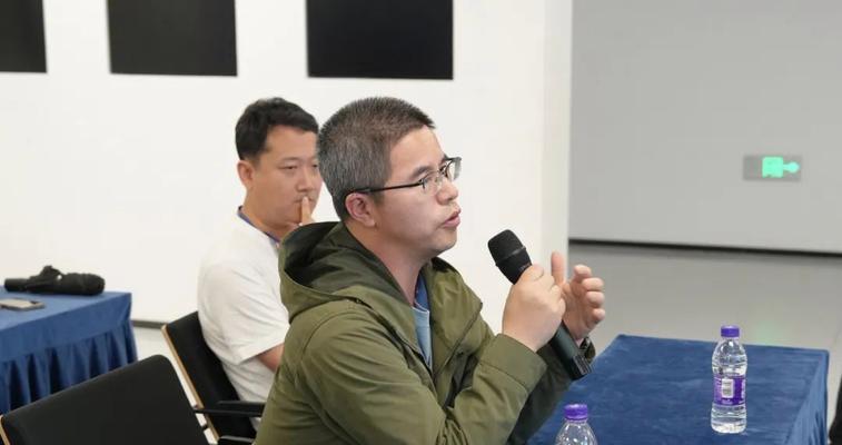 世纪华通（一家致力于技术创新和市场拓展的公司）