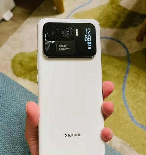 探究2K屏幕在现代手机中的应用及影响（手机2K屏幕成为高端手机必备，为用户带来更高画质体验）