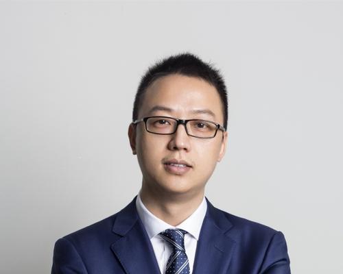 吴泳铭（了解吴泳铭的变迁与成长）