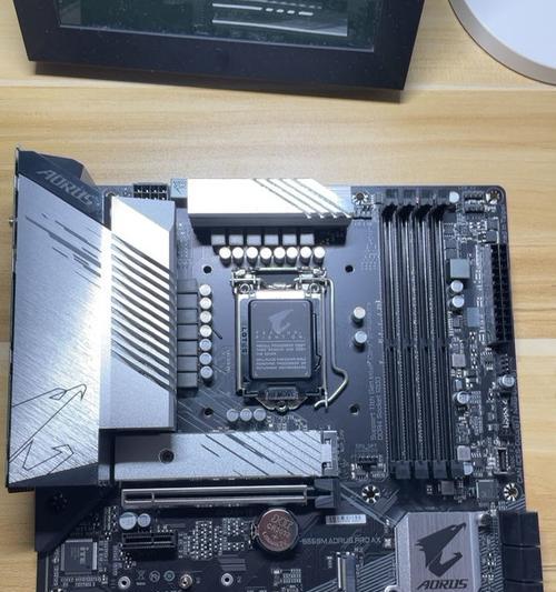 AORUS主板（探索创新科技助力极致游戏性能）