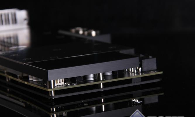 迪兰恒进R9290X显卡测评（探究迪兰恒进R9290X在游戏性能、散热表现和功耗方面的综合评价）